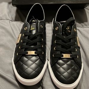 Guess Sneakers